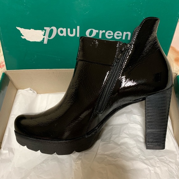 Ankle booties. Gorgeous patent leather Booties! US 7.5